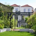 شقة Cosy Flat In With Private Patio & Garden Area By Lisbeyond *