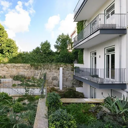 Cosy Flat In With Private Patio & Garden Area By Lisbeyond Porto
