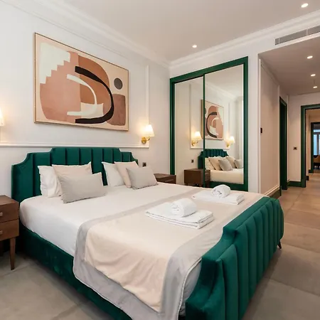 Cosy Flat In With Private Patio & Garden Area By Lisbeyond * Porto