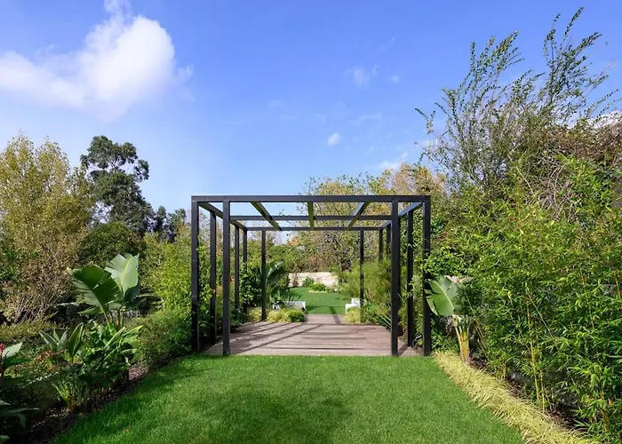 Διαμέρισμα Cosy Flat In With Private Patio & Garden Area By Lisbeyond