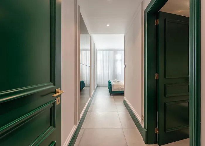 Διαμέρισμα Cosy Flat In With Private Patio & Garden Area By Lisbeyond *