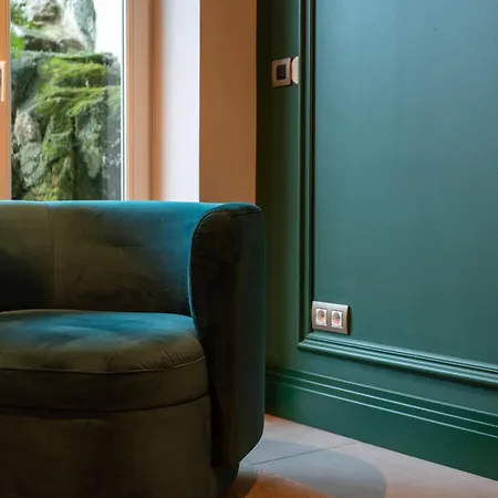 Cosy Flat In With Private Patio & Garden Area By Lisbeyond *