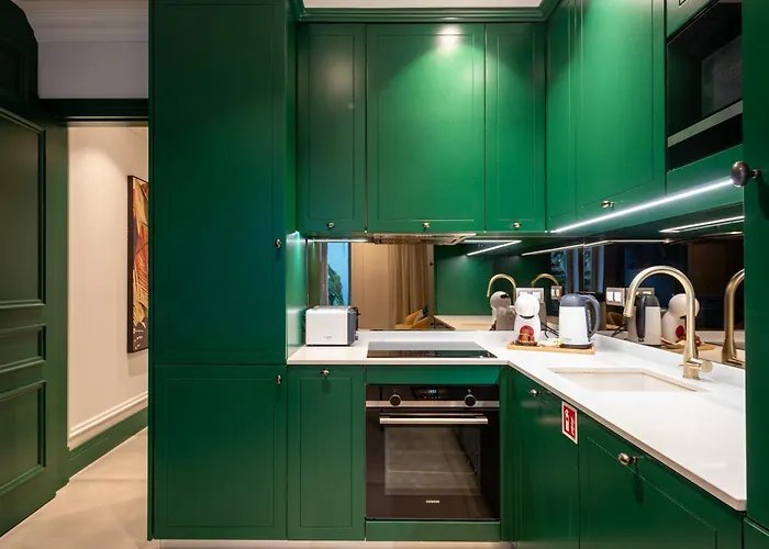 Cosy Flat In With Private Patio & Garden Area By Lisbeyond Apartamento Porto