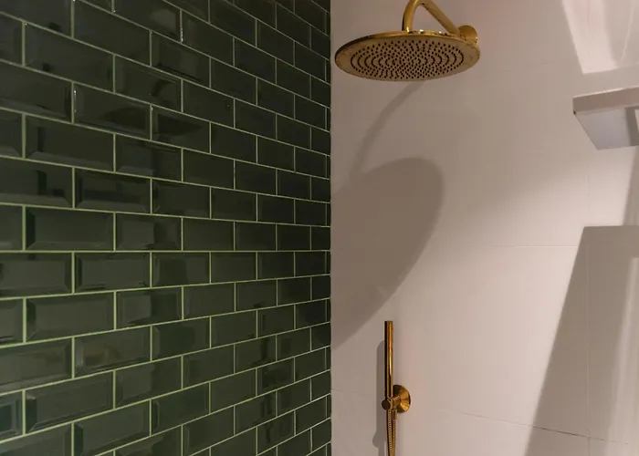 Cosy Flat In With Private Patio & Garden Area By Lisbeyond Apartamento Porto