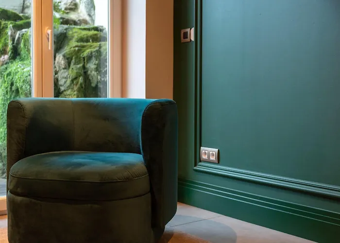 Cosy Flat In With Private Patio & Garden Area By Lisbeyond *